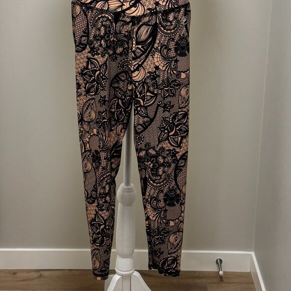 Woman's | ABS2B | Compressed |Cheeky|  Leggings - Picture 2 of 5